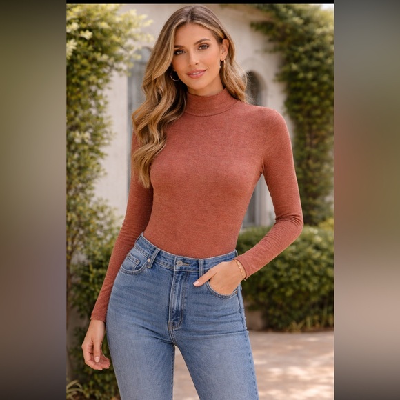 Abercrombie & Fitch Tops - Abercrombie & Fitch Brown Ribbed Long Sleeve Top